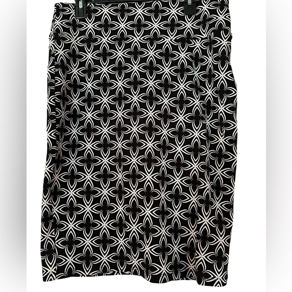 LuLaRoe Cassie skirt